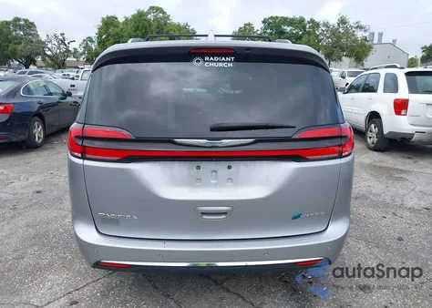 2021 Chrysler Pacifica Hybrid Touring L z USA, uszkodzony, nr VIN 2C4RC1L79MR594547